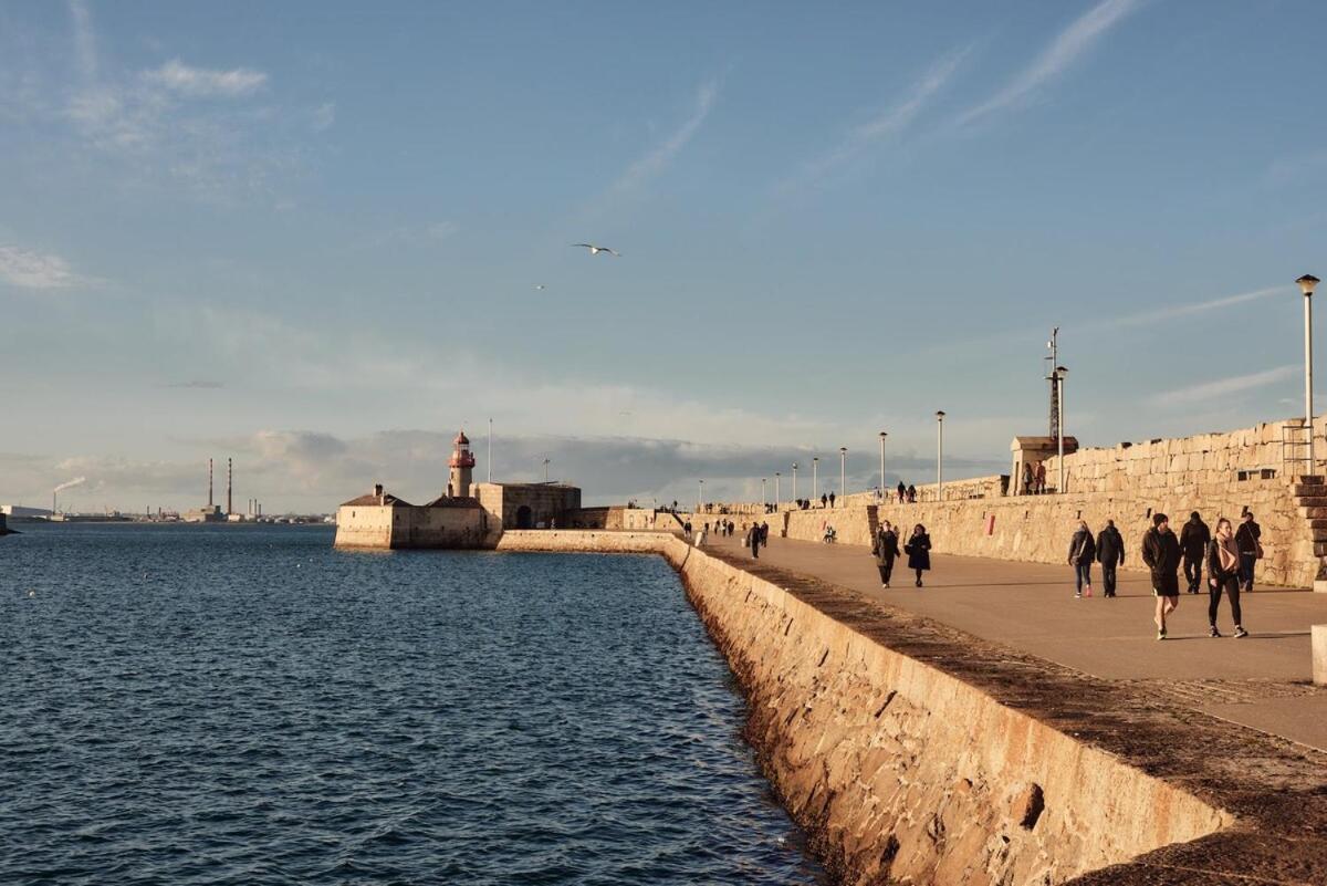Dun Laoghaire Coastal Retreat & Hidden Getaway Apartment *