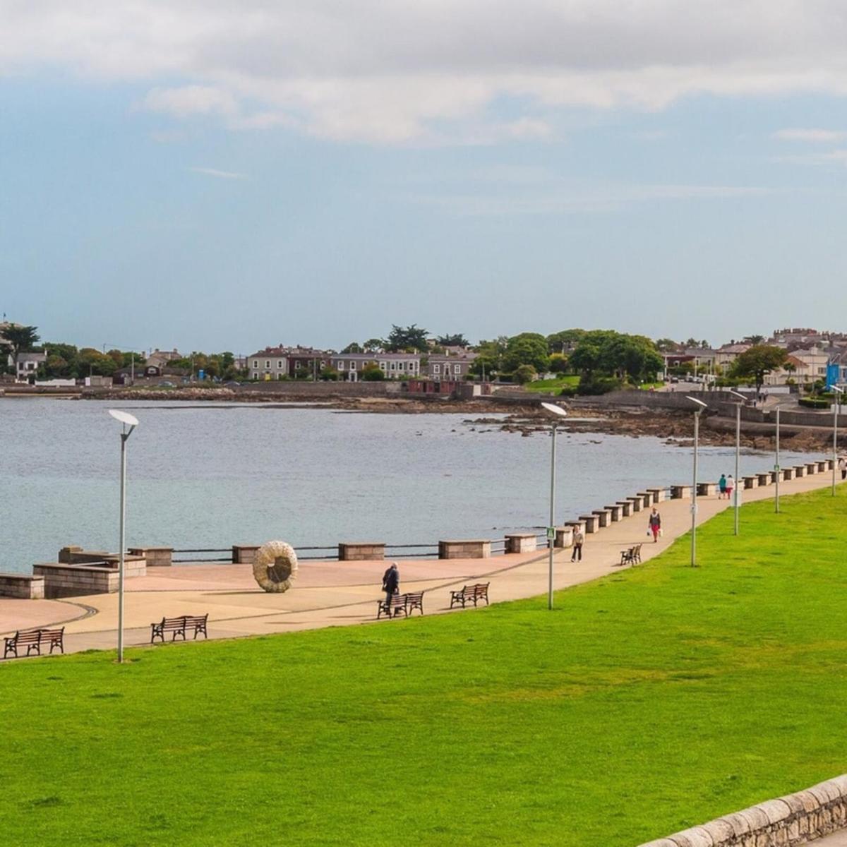 Dun Laoghaire Coastal Retreat & Hidden Getaway Apartment *