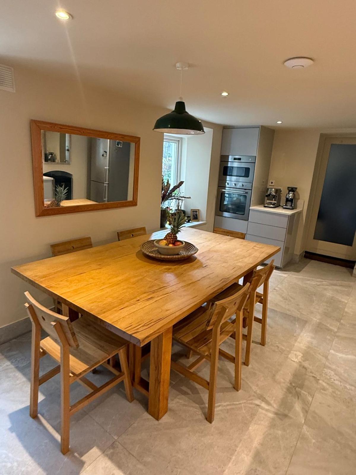 Apartment Dun Laoghaire Coastal Retreat & Hidden Getaway
