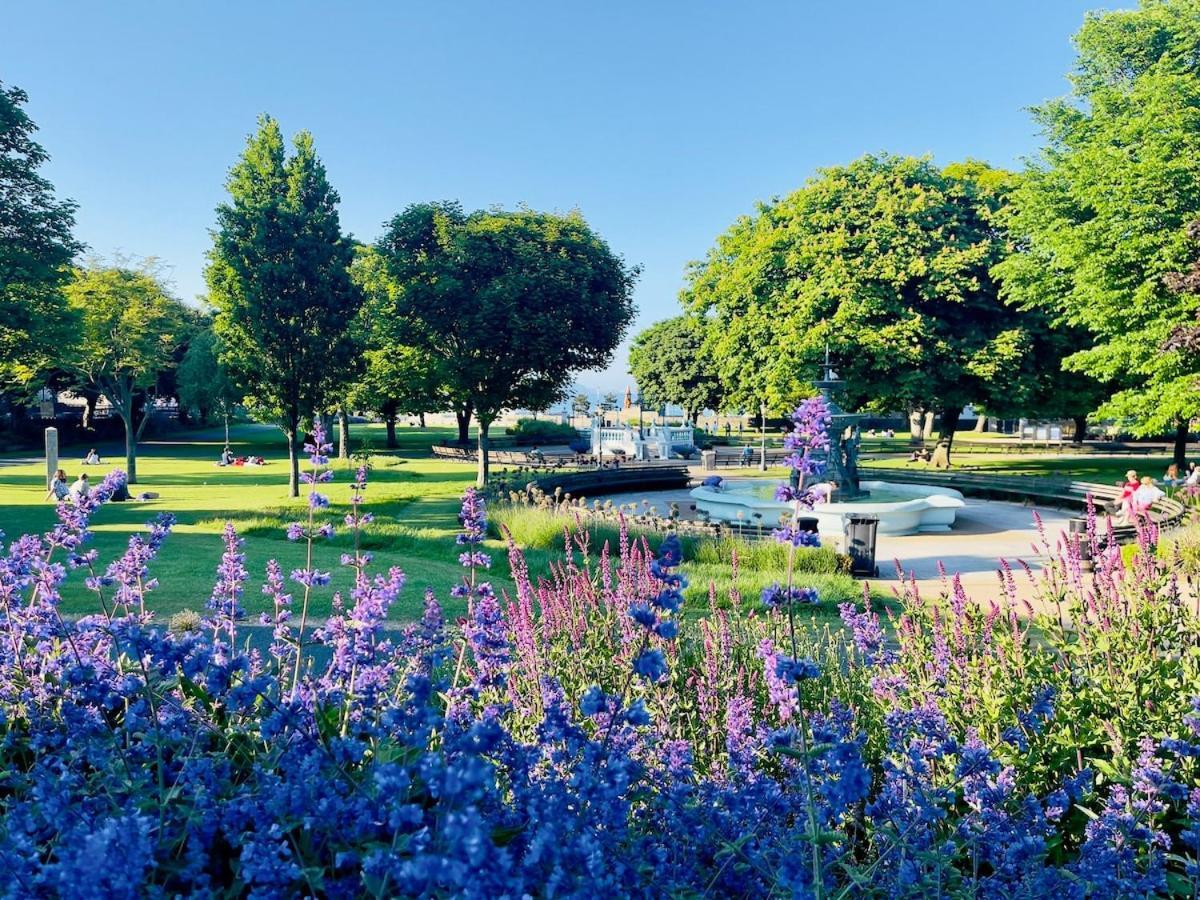 Dun Laoghaire Coastal Retreat & Hidden Getaway Dublin