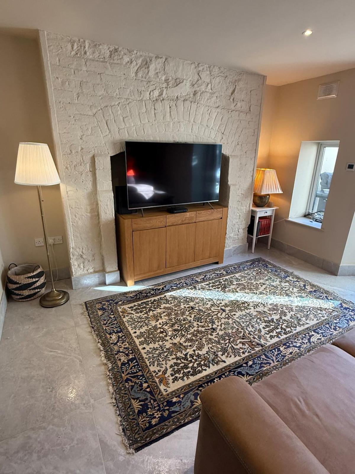 Apartment Dun Laoghaire Coastal Retreat & Hidden Getaway Dublin